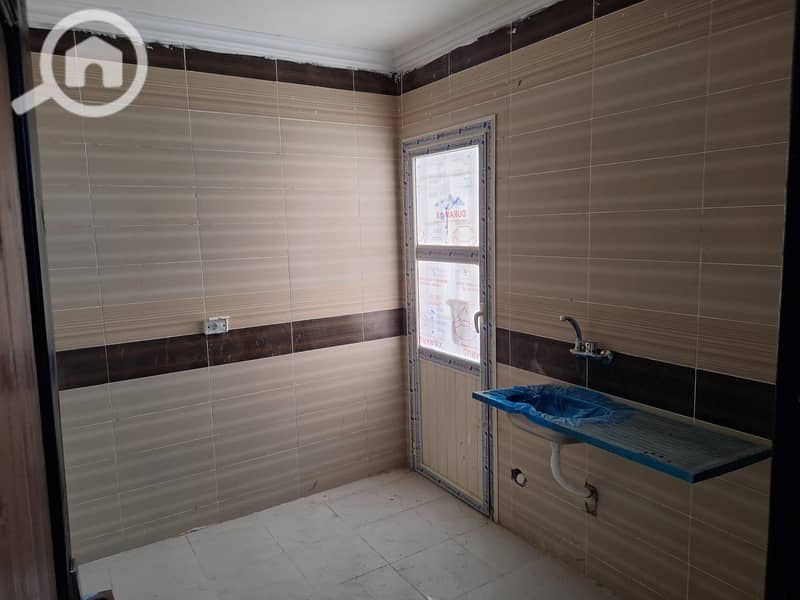 10 1000260032. jpg
