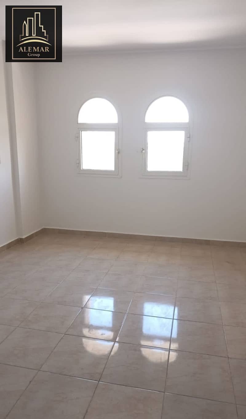 3 1000189806. jpg