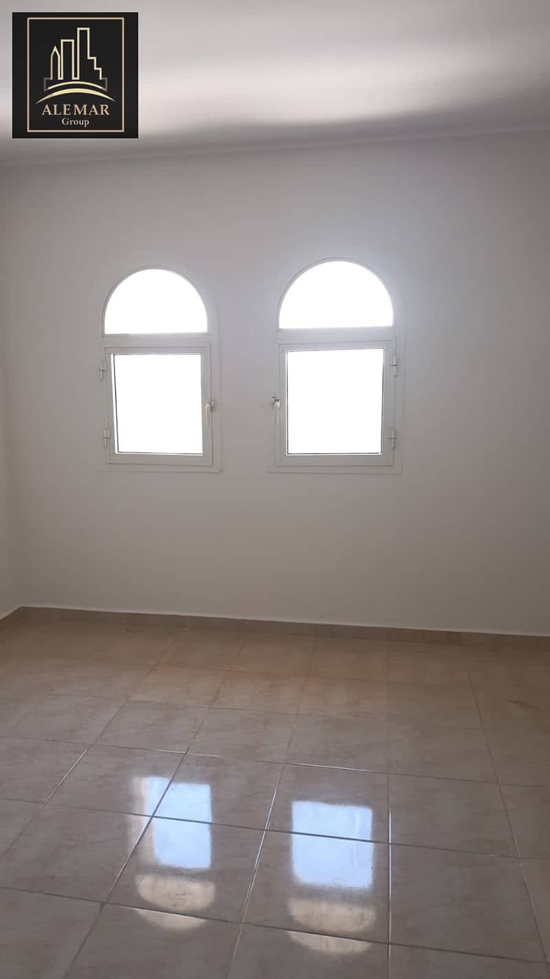 5 1000189793. jpg