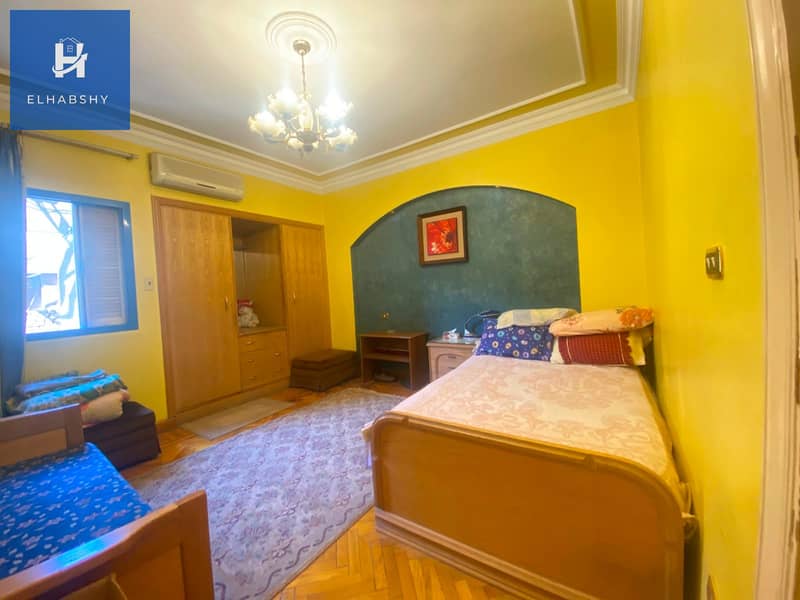 10 شقة للبيع فى المهندسين 158م قرب شارع شهاب الرئيسى ( تشطيب كلاسيكى رائع ) (10). jpeg