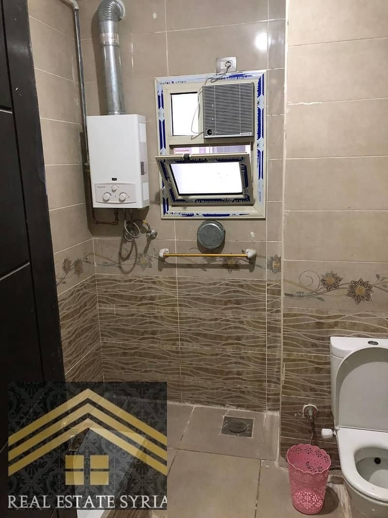 4 1000528146. jpg