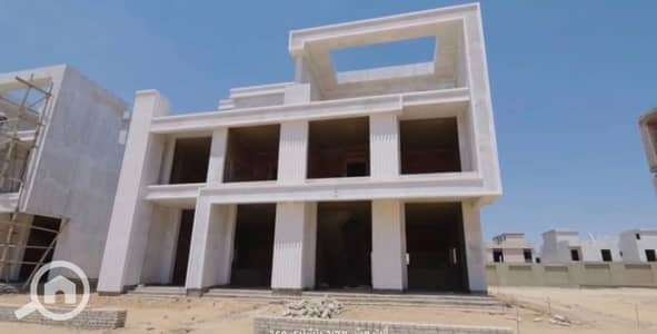 3 Bedroom Townhouse for Sale in Sheikh Zayed, Giza - WhatsApp Image 2026-07-29 at 13.48. 27 (1). jpeg 3 Bedroom Townhouse for Sale in Sheikh Zayed, Giza - WhatsApp Image 2026-07-29 at 13.48. 27 (1). jpeg