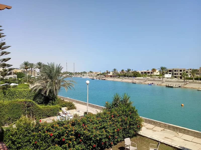 1 Marina 5