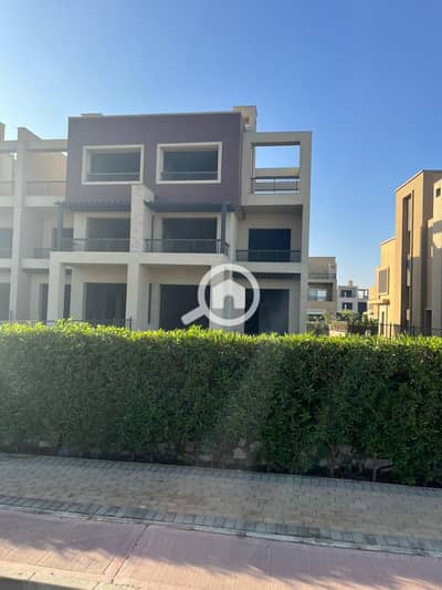 6 Bedroom Townhouse for Sale in 6th of October, Giza - WhatsApp Image 2026-07-29 at 2.51. 25 PM (2). jpeg 6 Bedroom Townhouse for Sale in 6th of October, Giza - WhatsApp Image 2026-07-29 at 2.51. 25 PM (2). jpeg