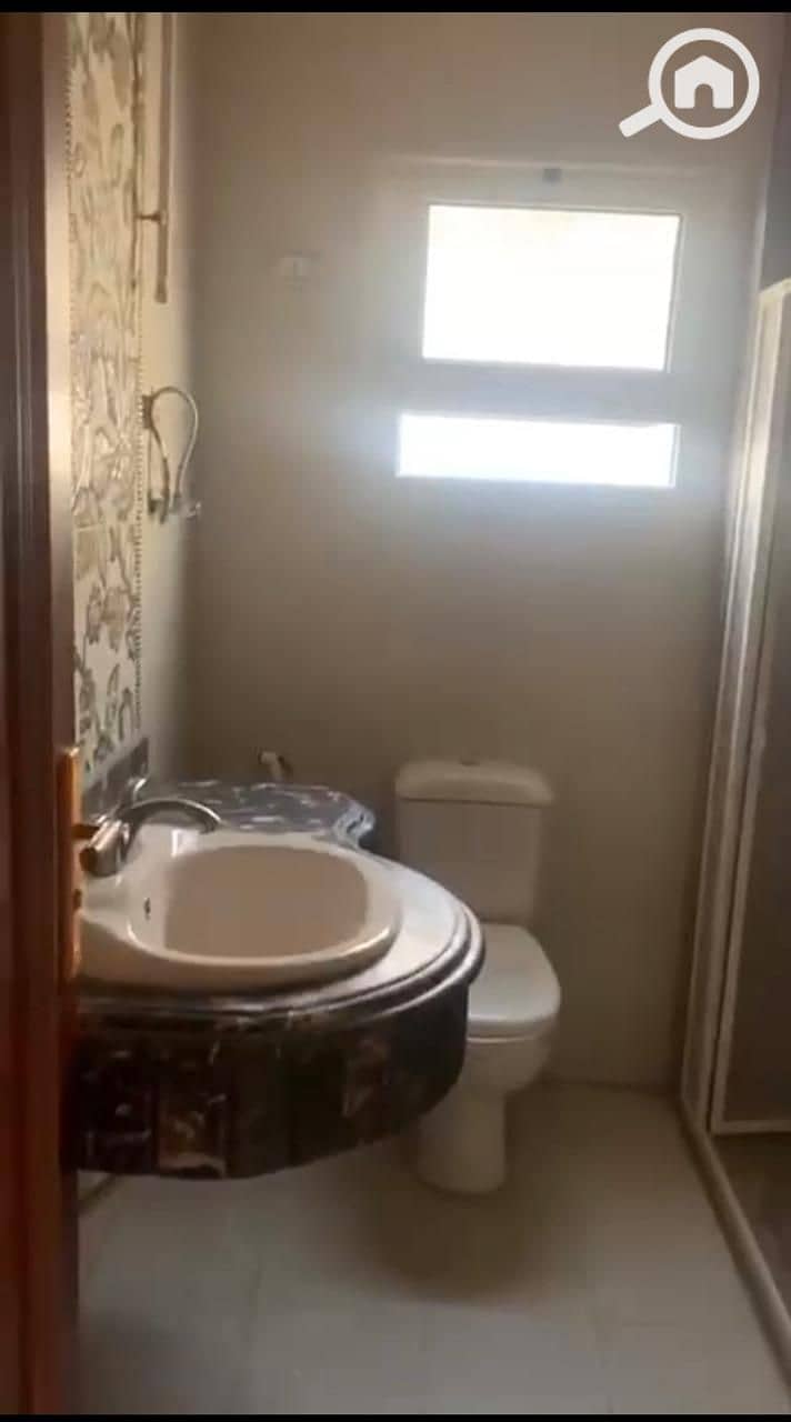 2 1000446351. jpg