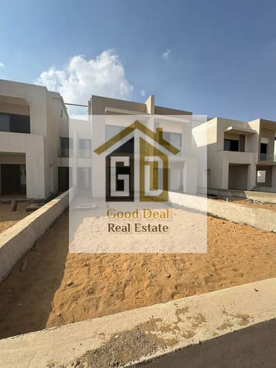 3 Bedroom Townhouse for Sale in New Cairo, Cairo - fa6abd93-f6ed-457e-bf4a-4b394f72f726. jpg 3 Bedroom Townhouse for Sale in New Cairo, Cairo - fa6abd93-f6ed-457e-bf4a-4b394f72f726. jpg
