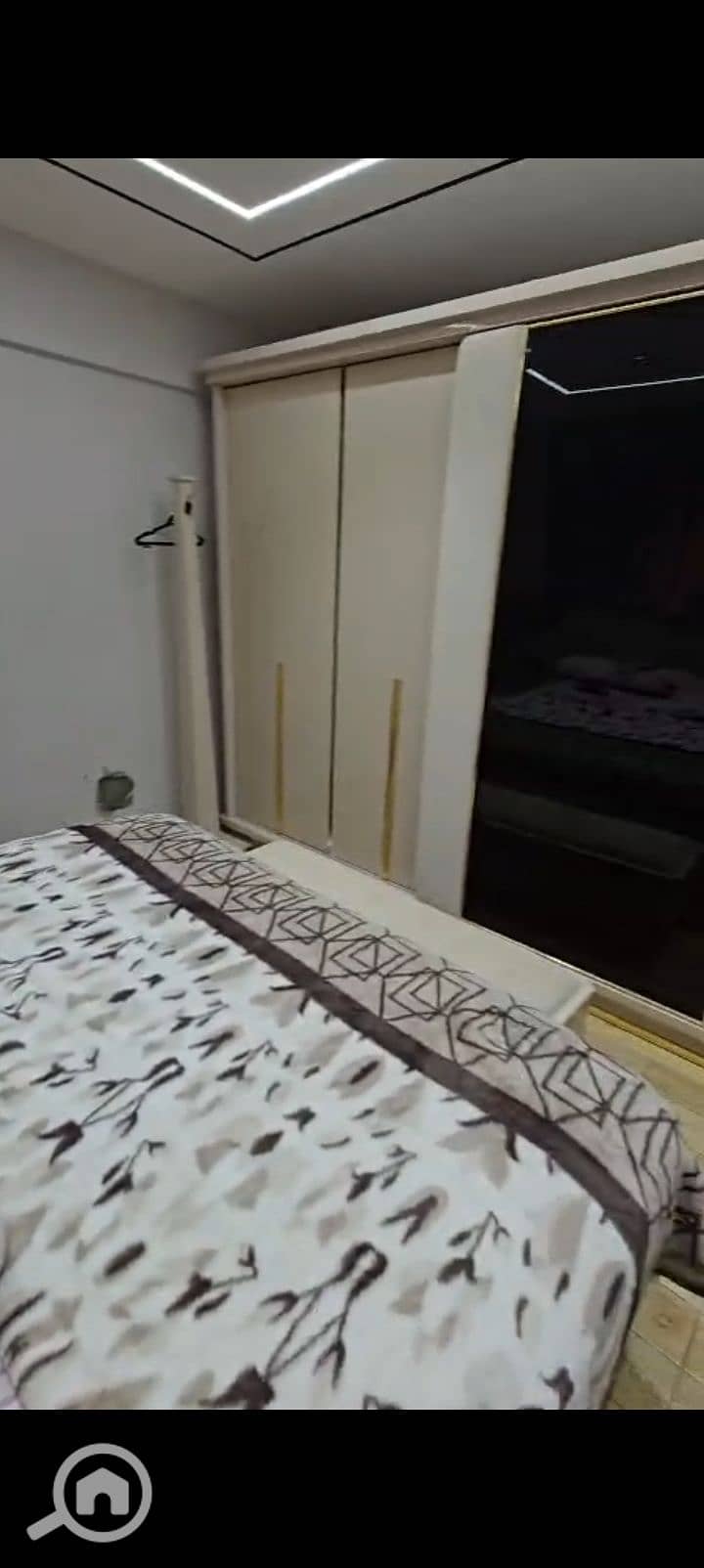 4 1000967365. jpg