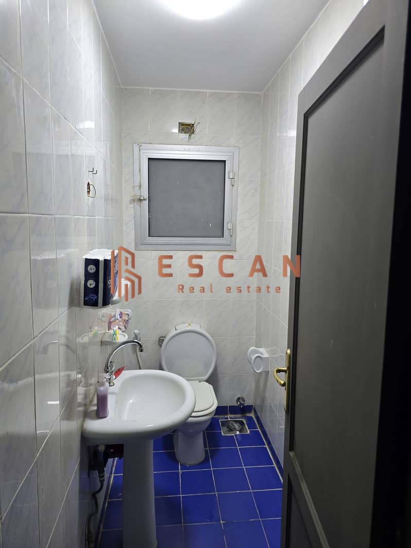 8 a171ef56-cc97-40b3-bdb6-acd4036ccc07. jpg
