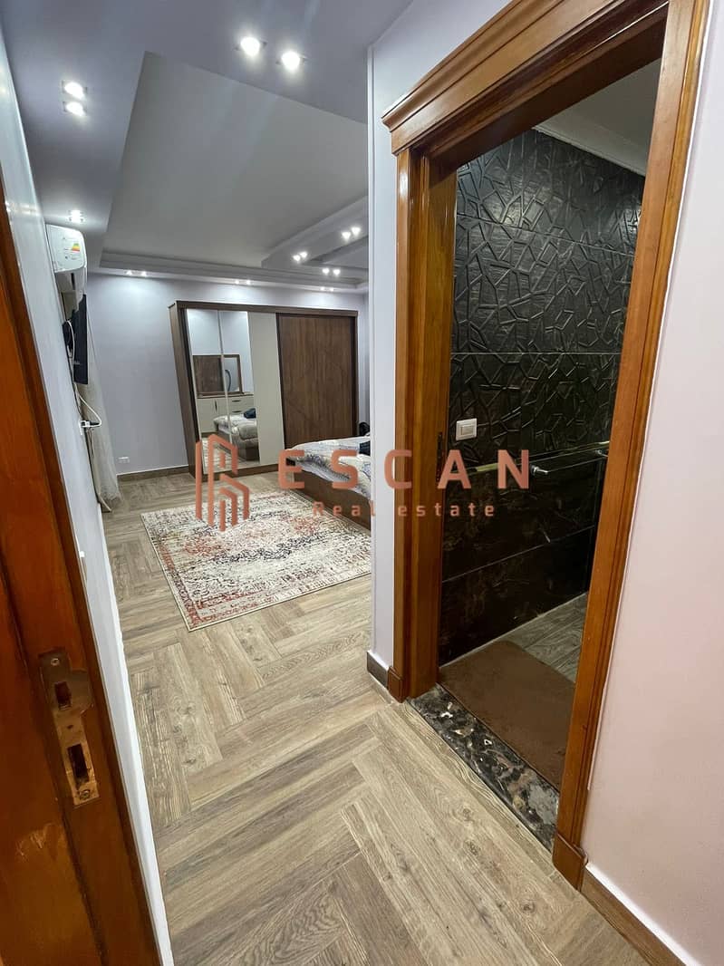 9 ce69edf1-5718-42ca-aab3-d3e4f75c6541. jpg