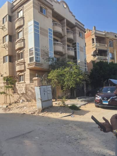 فلیٹ 3 غرف نوم للبيع في العبور، القاهرة - شقة لقطه بالعبور الحى التاسع 187 متر و 137 متر جاردن فلیٹ 3 غرف نوم للبيع في العبور، القاهرة - شقة لقطه بالعبور الحى التاسع 187 متر و 137 متر جاردن