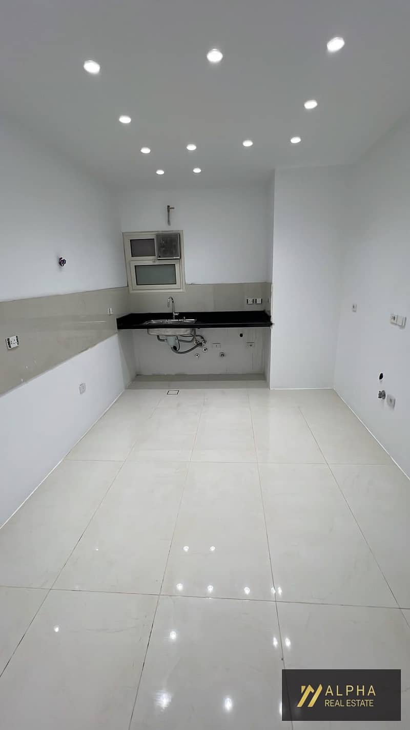 8 1000435994. jpg