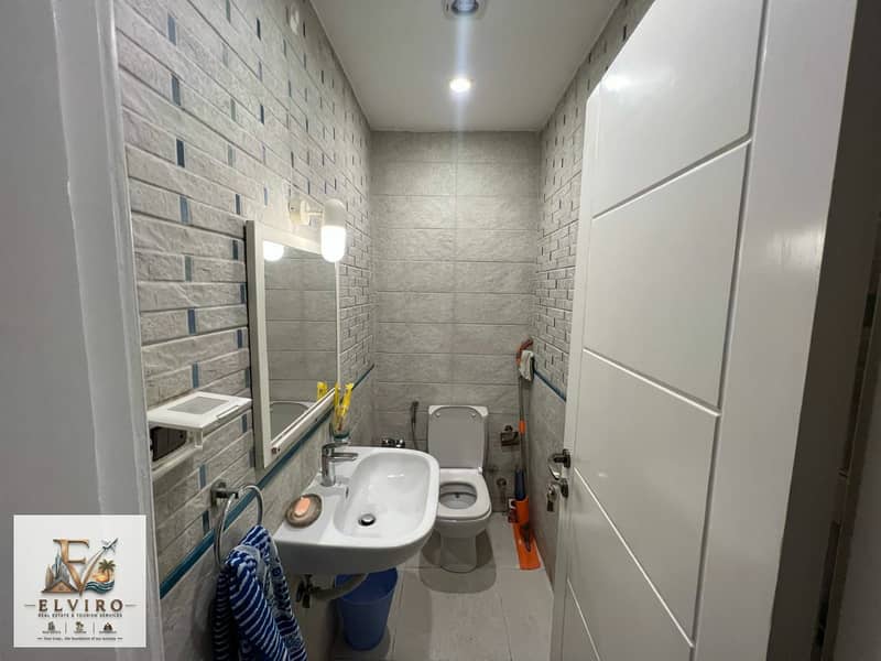 8 cfcce41d-dd3a-43ce-a014-5e9109650094. jpg