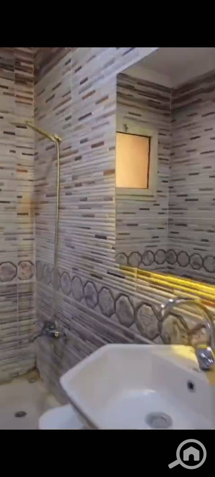 11 1000068463. jpg