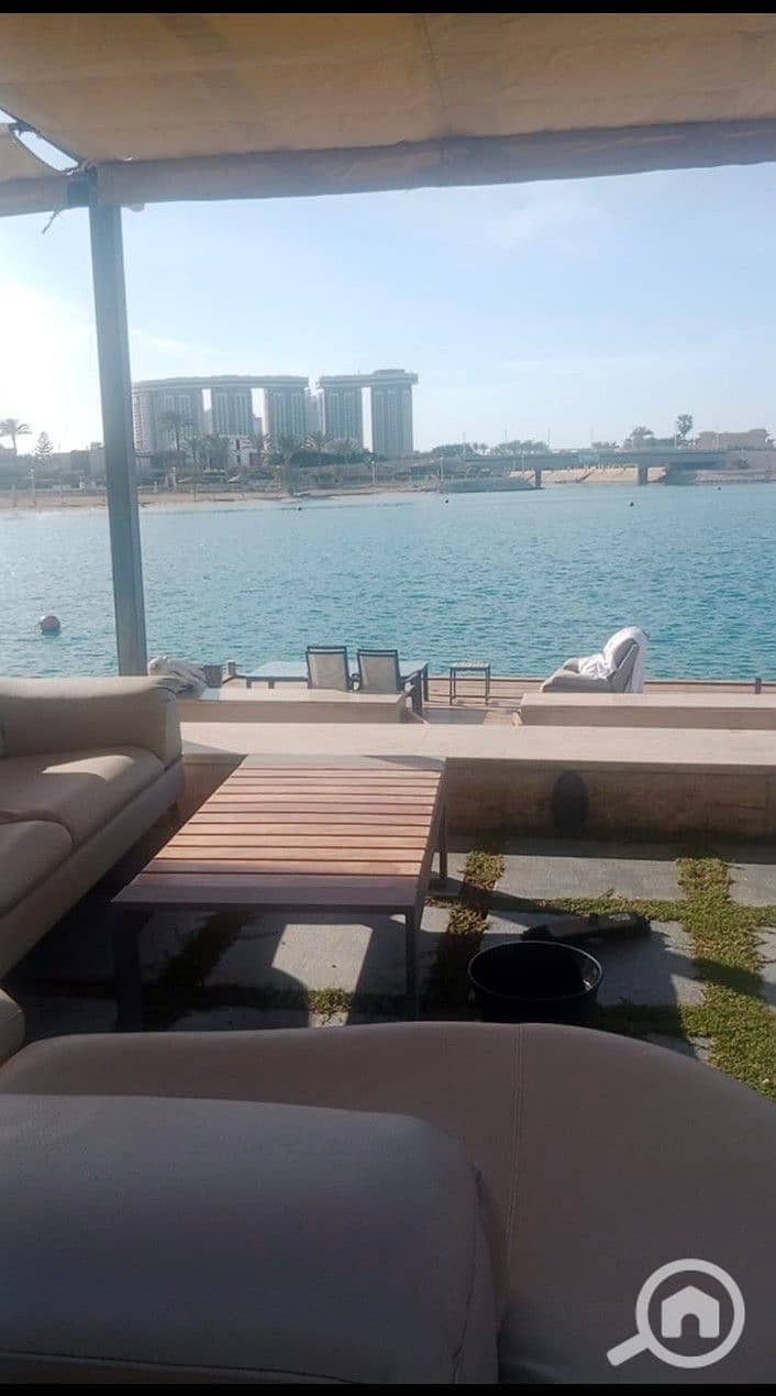 6 1000492107. jpg