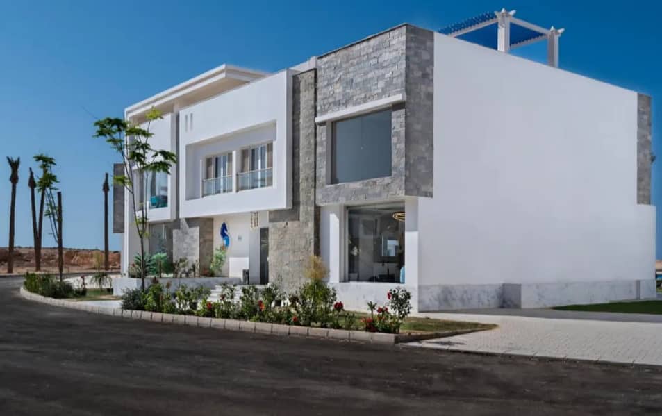 24 Sea View