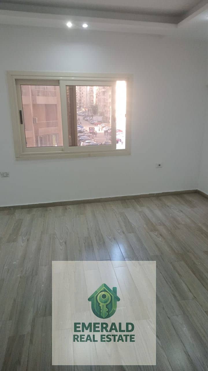10 1000665700. jpg