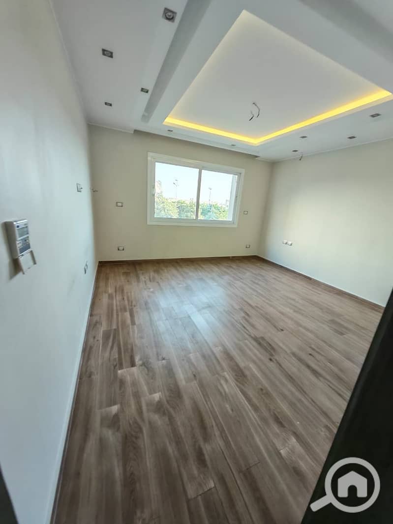 9 218666. jpg