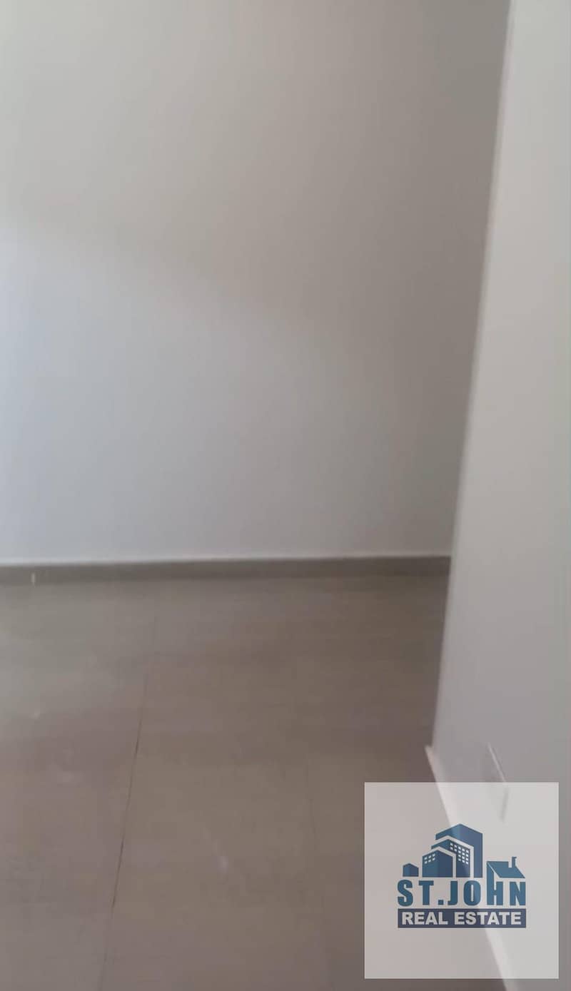 10 1000187554. jpg