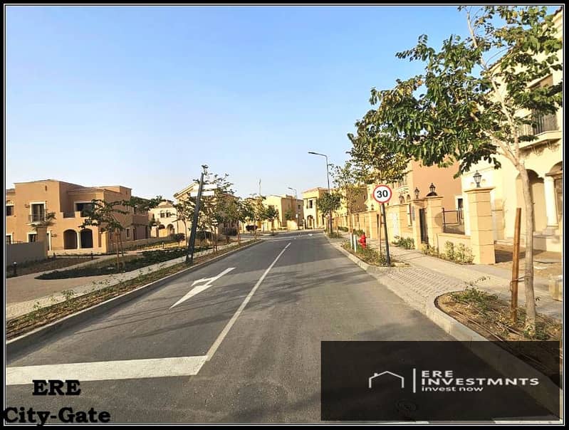 2 City_Gate_85. jpg