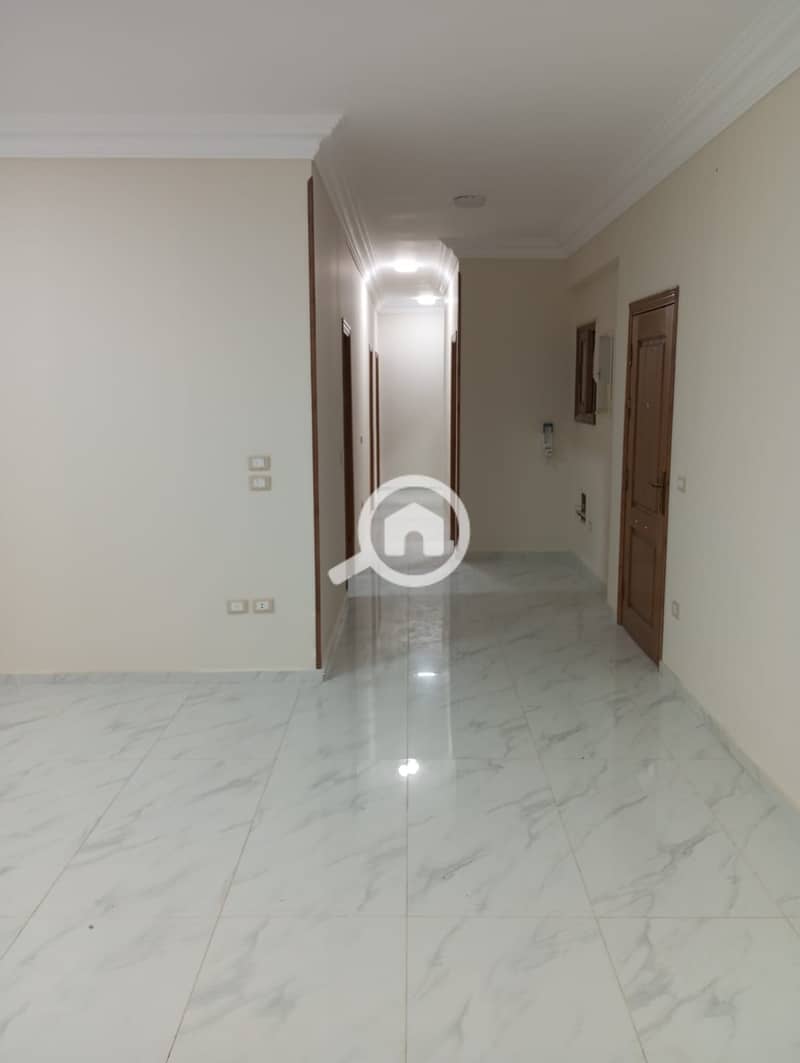 8 1000270005. jpg
