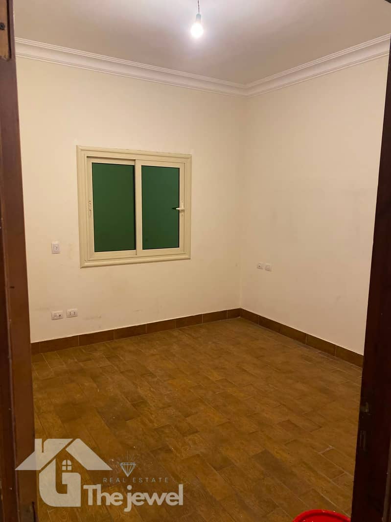 2 1000477490. jpg