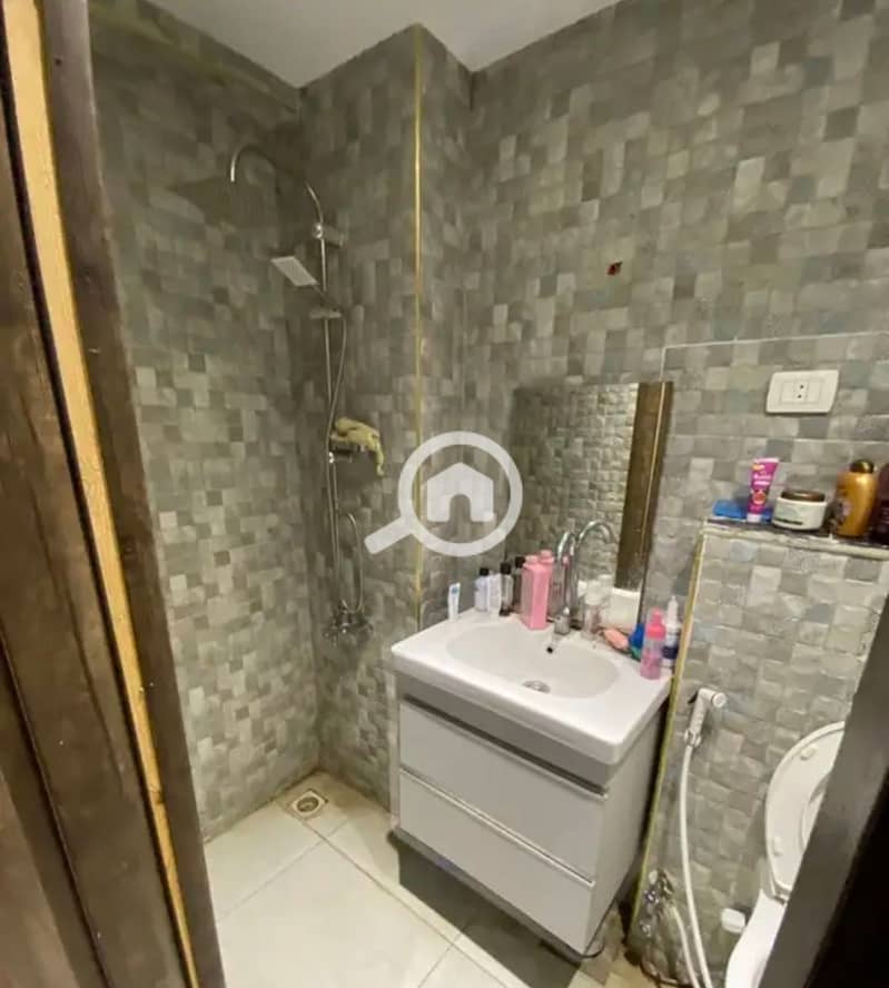 4 1001195567. jpg