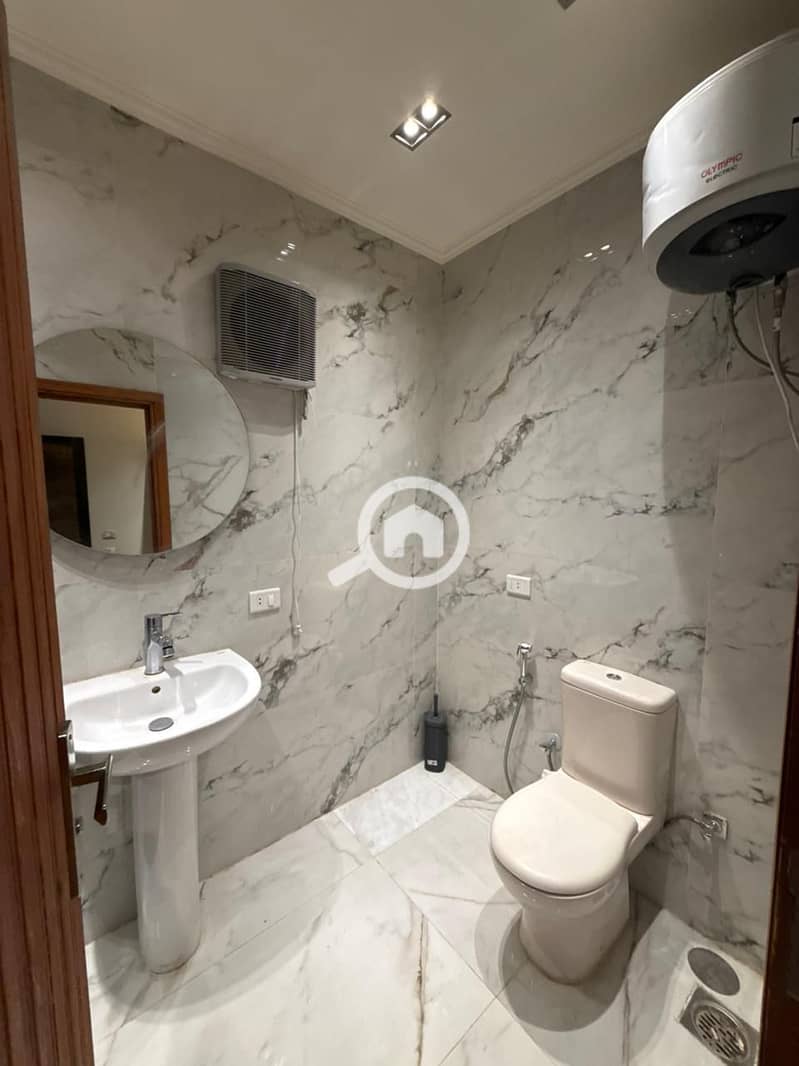 5 1000324723. jpg