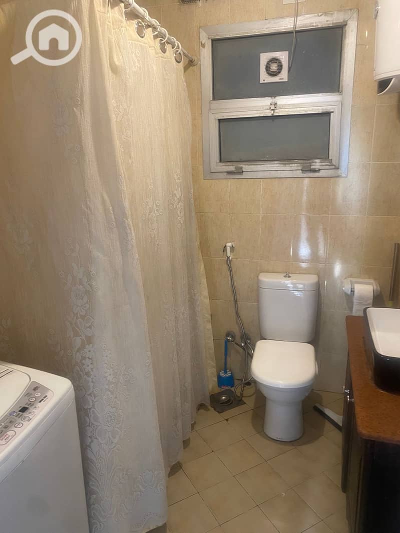 4 1002817749. jpg