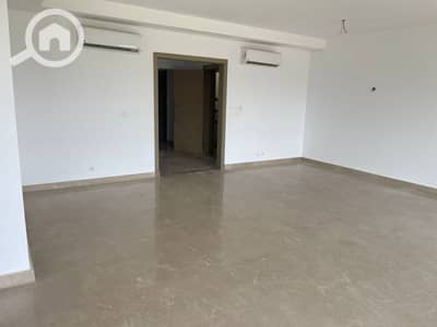 3 Bedroom Apartment for Sale in Mokattam, Cairo - IMG-20251103-WA0109. jpg