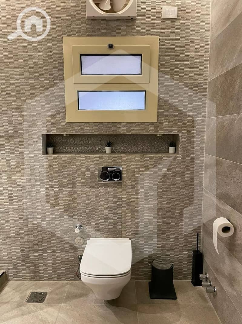 19 Royal Meadows 20. jpg