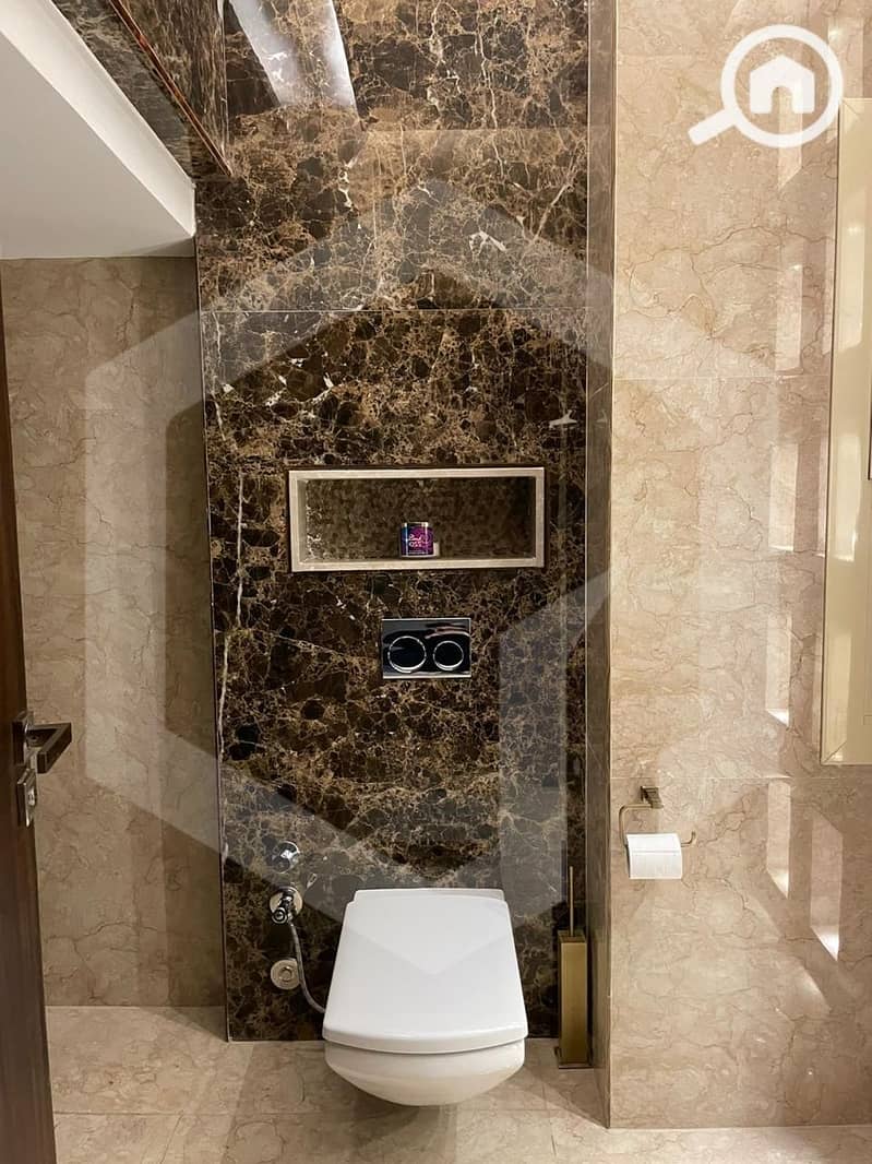 23 Royal Meadows 24. jpg