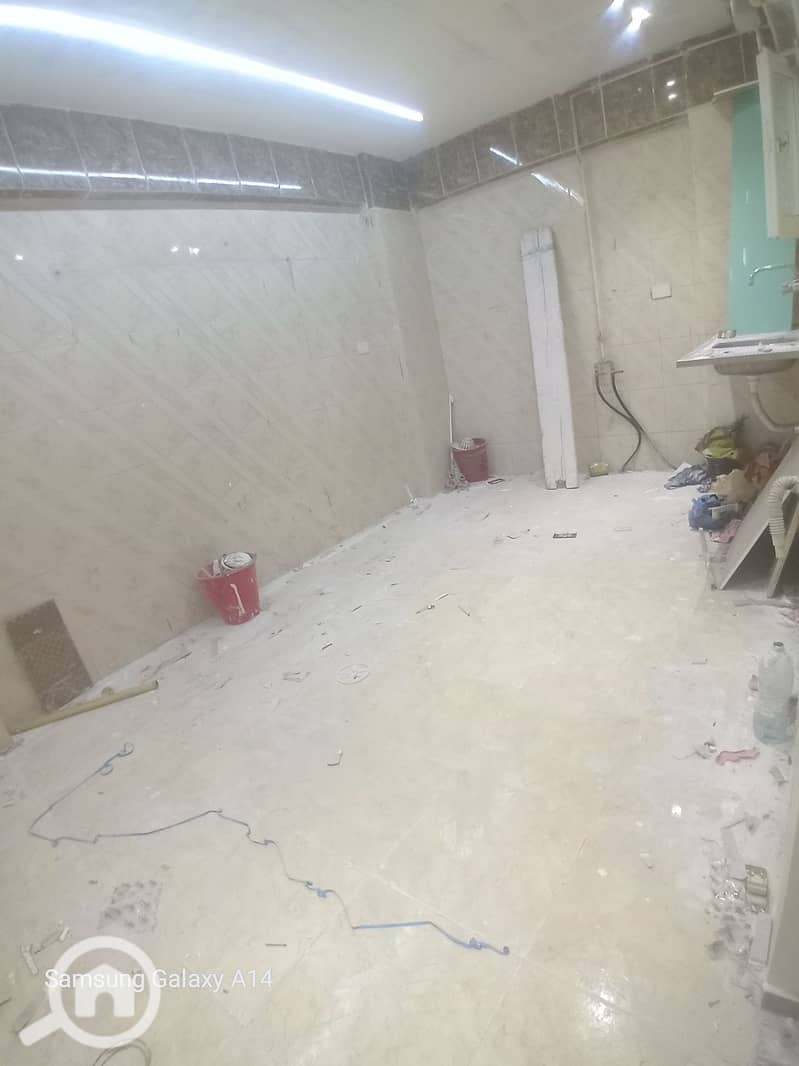 5 1000736450. jpg