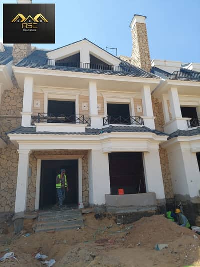 4 Bedroom Townhouse for Sale in 6th of October, Giza - f6d2f133-0fc9-41a9-b290-16b748c7d41e. jpg
