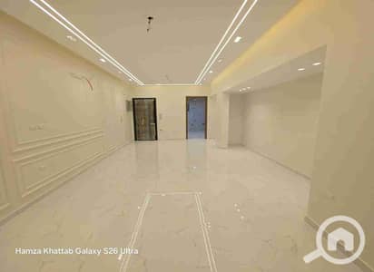 شقة 3 غرف نوم للبيع في الشيخ زايد، الجيزة - IMG-20260730-WA0032. jpg شقة 3 غرف نوم للبيع في الشيخ زايد، الجيزة - IMG-20260730-WA0032. jpg