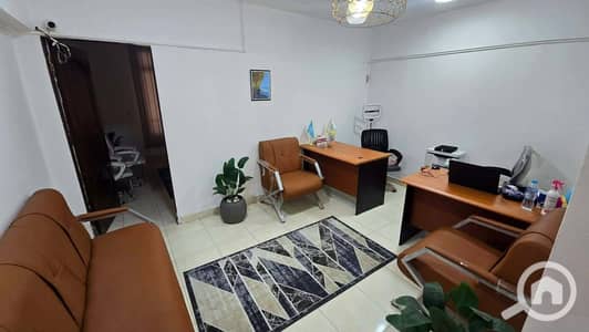 Office for Rent in Downtown Cairo, Cairo - f935d045-4e3d-4a21-a611-5970fcbc63a1. jpg Office for Rent in Downtown Cairo, Cairo - f935d045-4e3d-4a21-a611-5970fcbc63a1. jpg