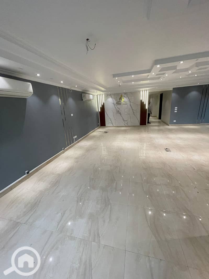 4 1000597315. jpg