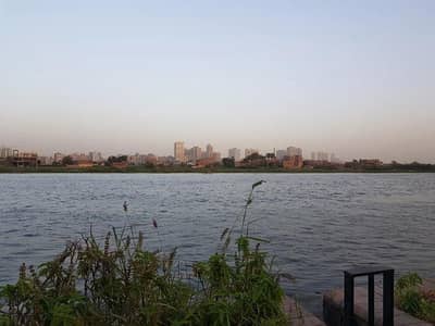 شقة 2 غرفة نوم للايجار في حى الجيزة، الجيزة - شقه في كومباوند ابراج الخليج البحر الاعظم 1500 في اليوم ممنوع الكابلز
