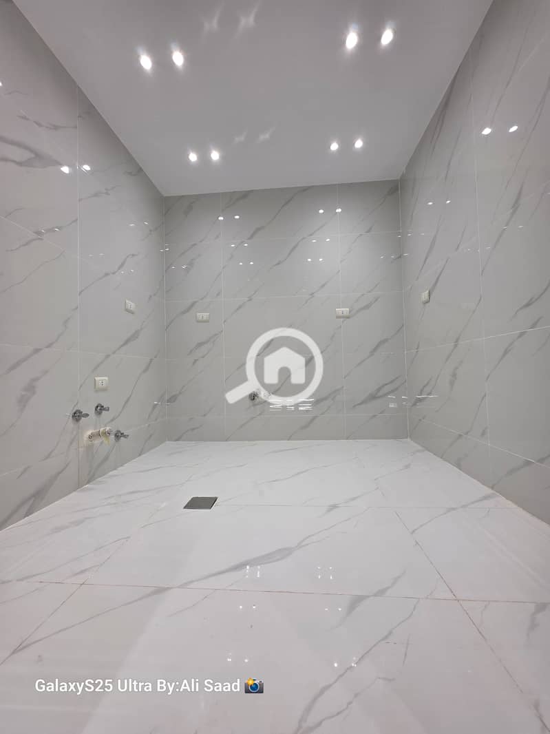20 1001367986. jpg