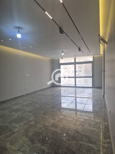 3 Bedroom Flat for Sale in Katameya, Cairo - f460aac0-599a-440e-b13d-708cd11d6f28. jpeg 3 Bedroom Flat for Sale in Katameya, Cairo - f460aac0-599a-440e-b13d-708cd11d6f28. jpeg