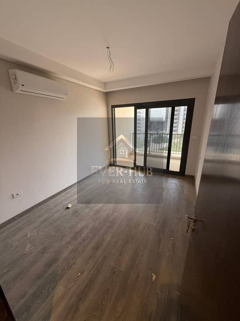 13 f93cc7e5-1e42-4129-8fe6-1b6b0d856576. jpg