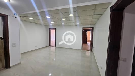 مکتب  للايجار في مصر الجديدة، القاهرة - 1000844009. jpg