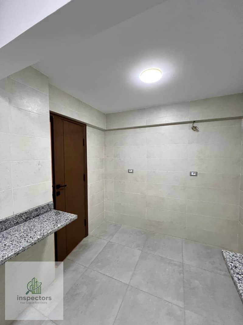 10 5914d1ae-cbf4-459e-ba38-d3c31c9befbf. jpg