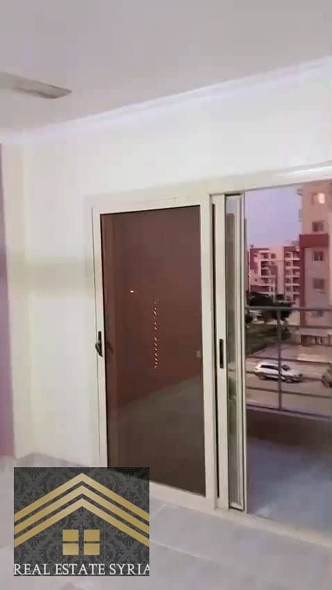 15 1000530193. jpg
