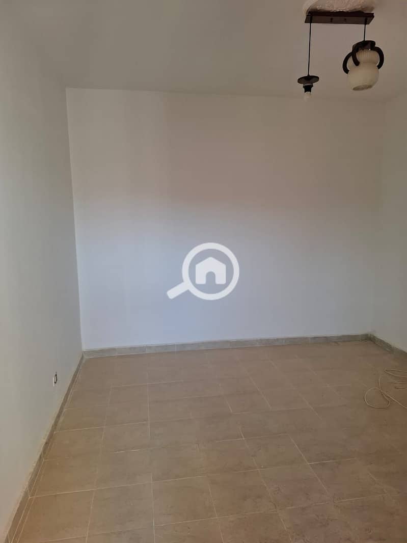 8 566091. jpg