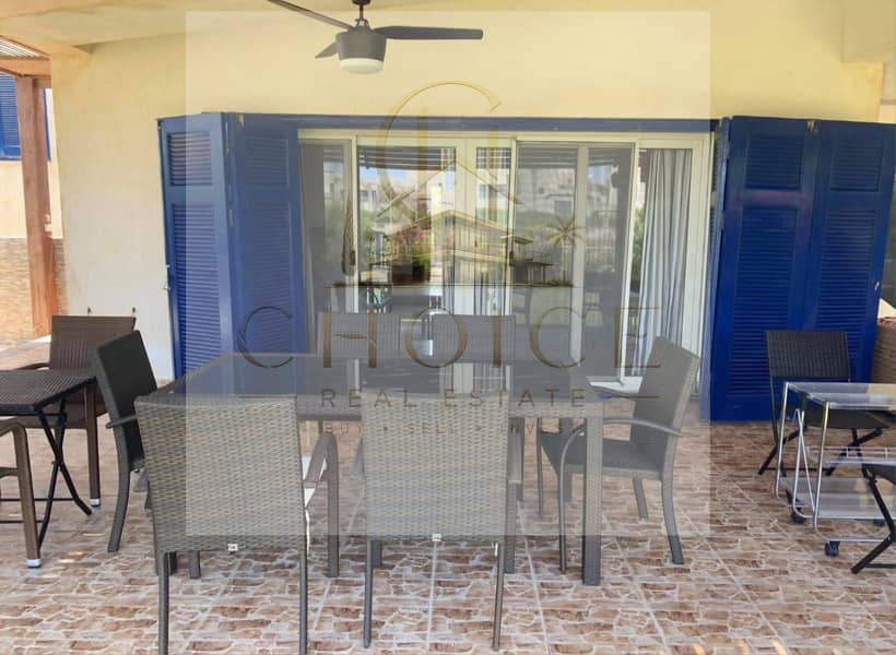 13 8badaa8d-ba58-4461-99ef-786335b26f4a. jpg