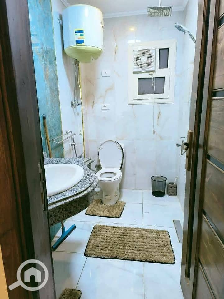 5 792570. jpg
