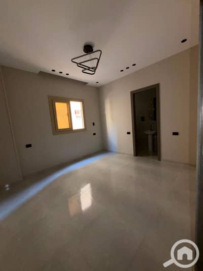 شقة 3 غرف نوم للبيع في 6 اكتوبر، الجيزة - IMG-20260715-WA0108. jpg