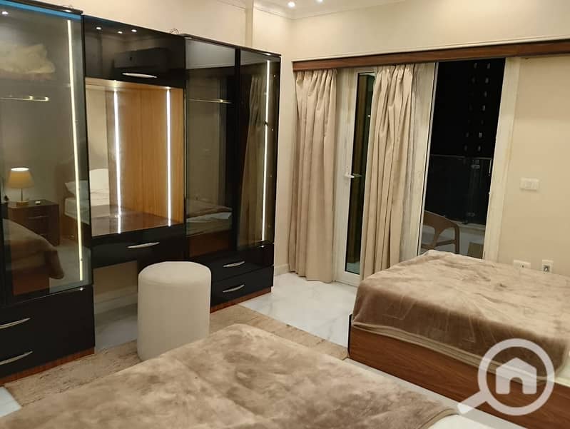 6 22413. jpg