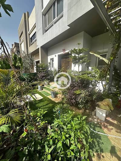 3 Bedroom Townhouse for Sale in Sheikh Zayed, Giza - 702911367_949503857924634_463706252136031569_n. jpg