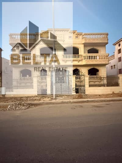 5 Bedroom Villa for Sale in Sheikh Zayed, Giza - 66182098-ce6c-4b2a-a542-34feaffa21de. jpg